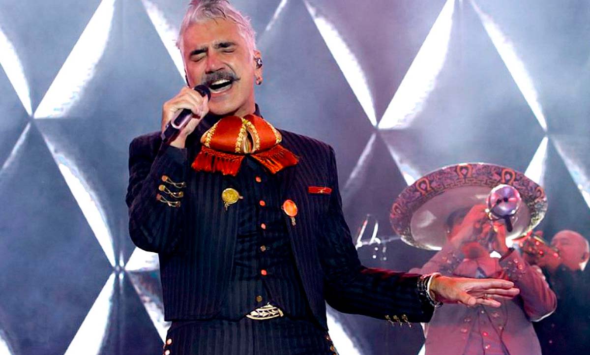 Alejandro Fernández opina sobre los narcocorridos