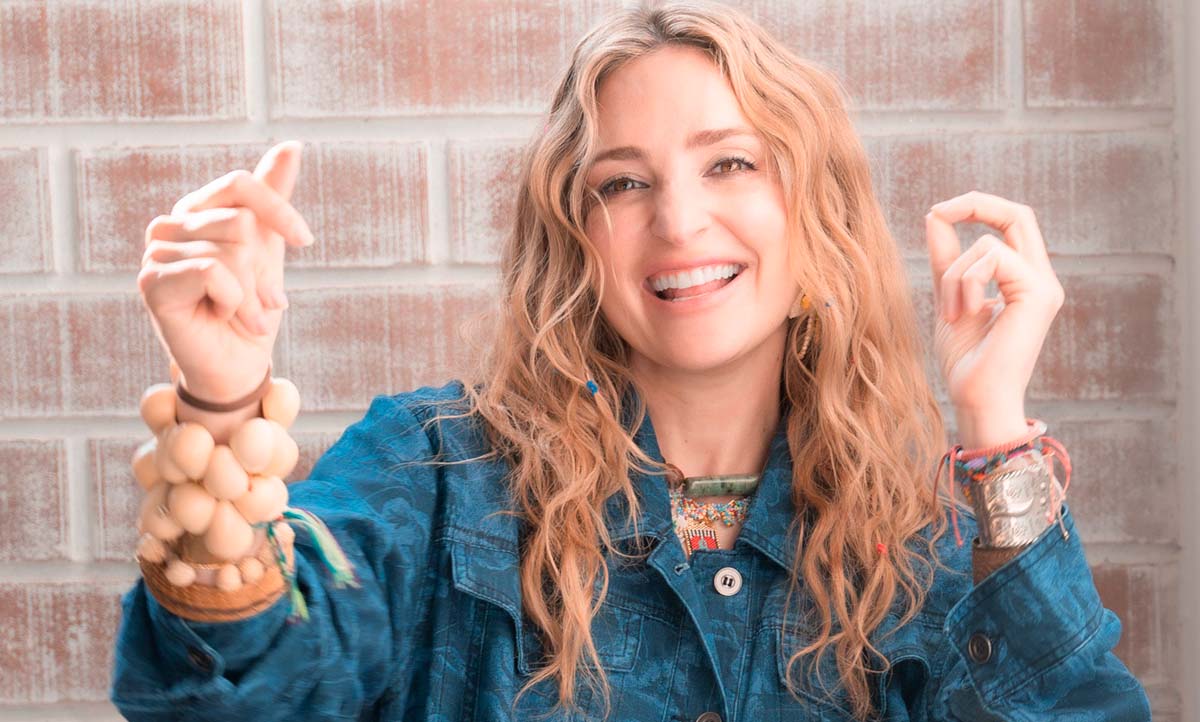 Mirella Cesa presenta el sencillo “Fe-licidad”, una celebración de la alegría interior