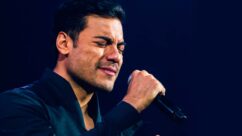 Carlos Rivera portada en AV Magazine