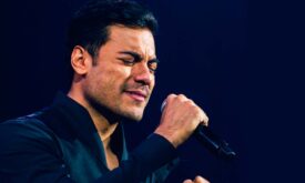 Carlos Rivera portada en AV Magazine